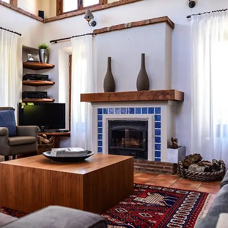 La Perla De Deluxe Bed & Breakfast